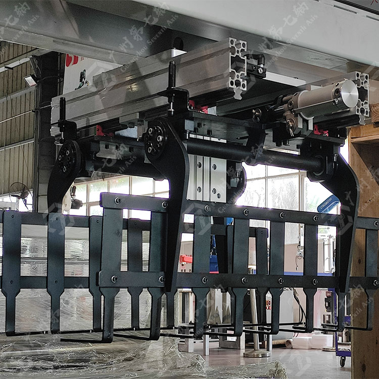 搬运码垛机械夹具——气动抓手夹具