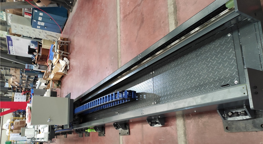 机器人太阳集团官网地轨